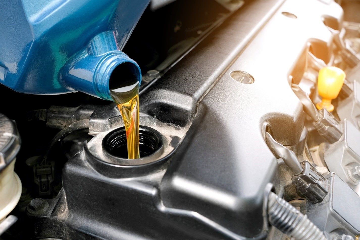 Почему эксперты запрещают менять моторное масло каждые 10 тысяч километров?